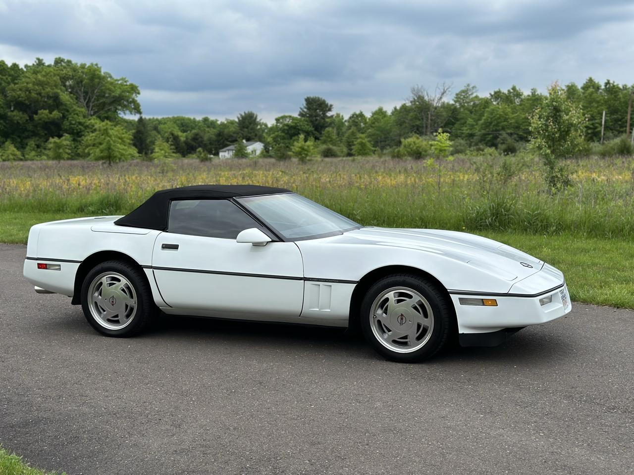 Chevrolet Corvette 2dr Convertible 1989