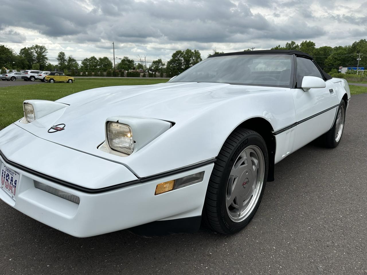 Chevrolet Corvette 2dr Convertible 1989