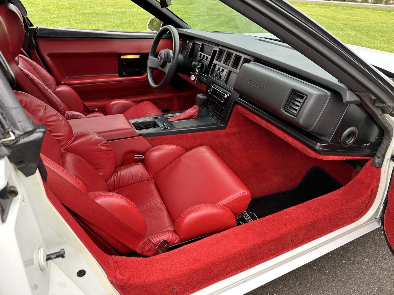 Chevrolet Corvette 2dr Convertible 1989