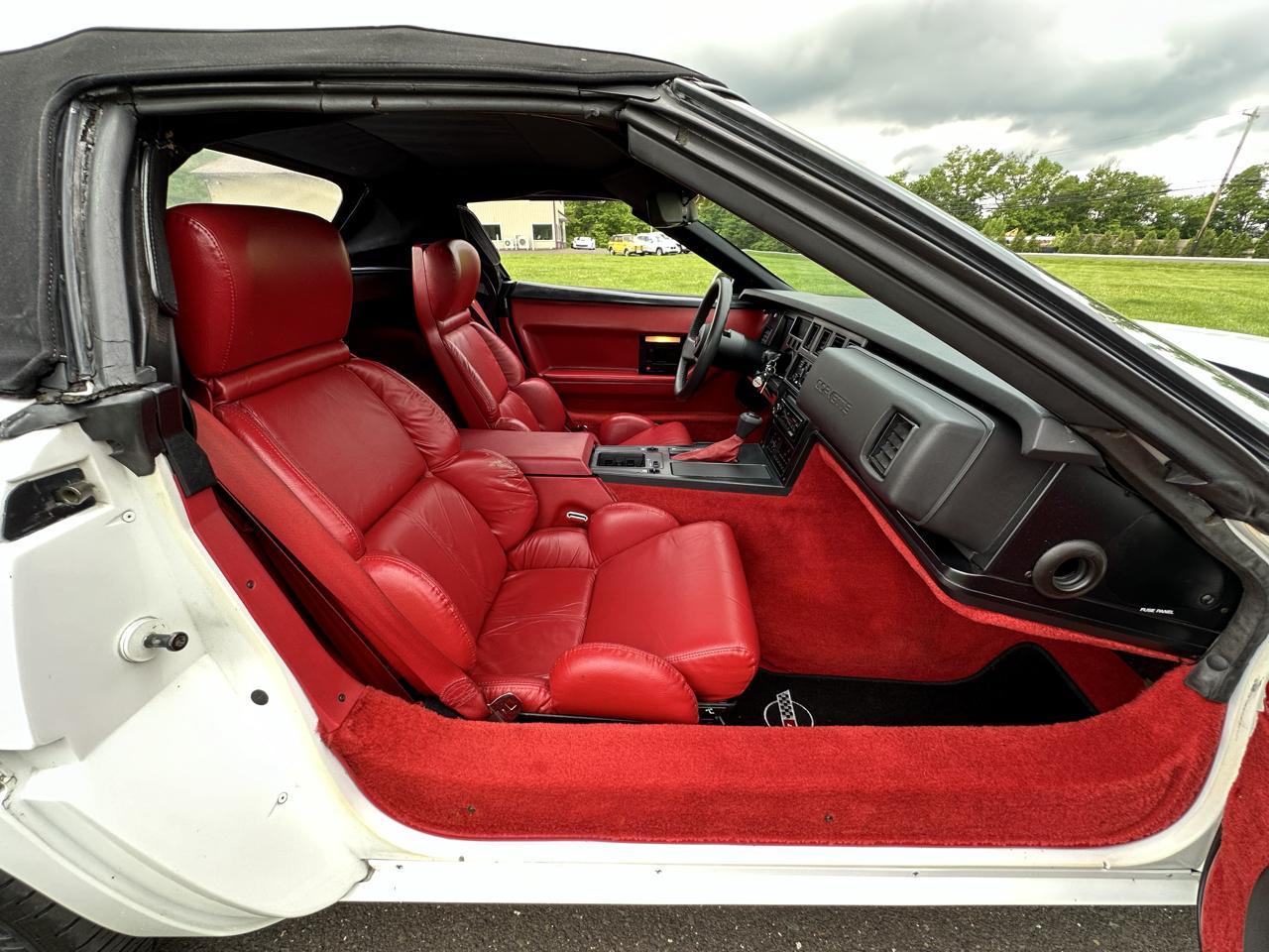 Chevrolet Corvette 2dr Convertible 1989
