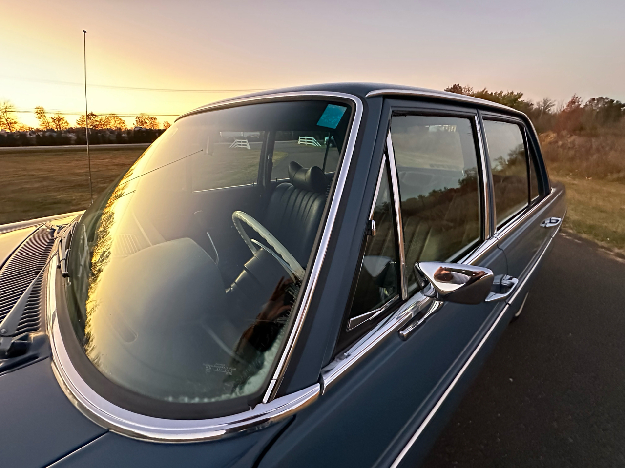 Mercedes-Benz 230-Class  1969