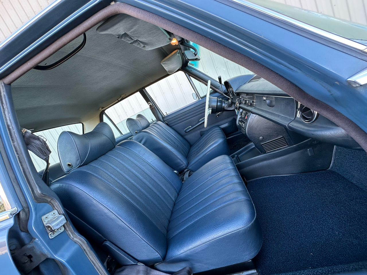 Mercedes-Benz 230-Class  1969