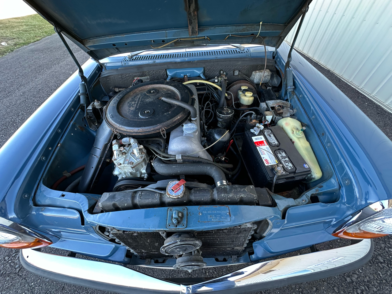 Mercedes-Benz 230-Class  1969