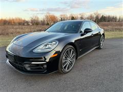 2022 Porsche Panamera 