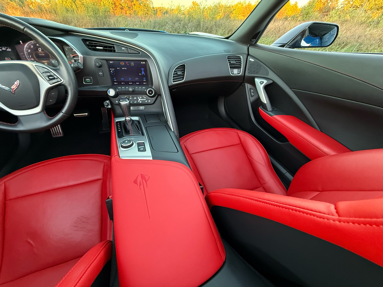 Chevrolet Corvette 2dr Stingray Z51 Cpe w/2LT 2015 Chevrolet Corvette 2dr Stingray Z51 Cpe w/2LT 2015