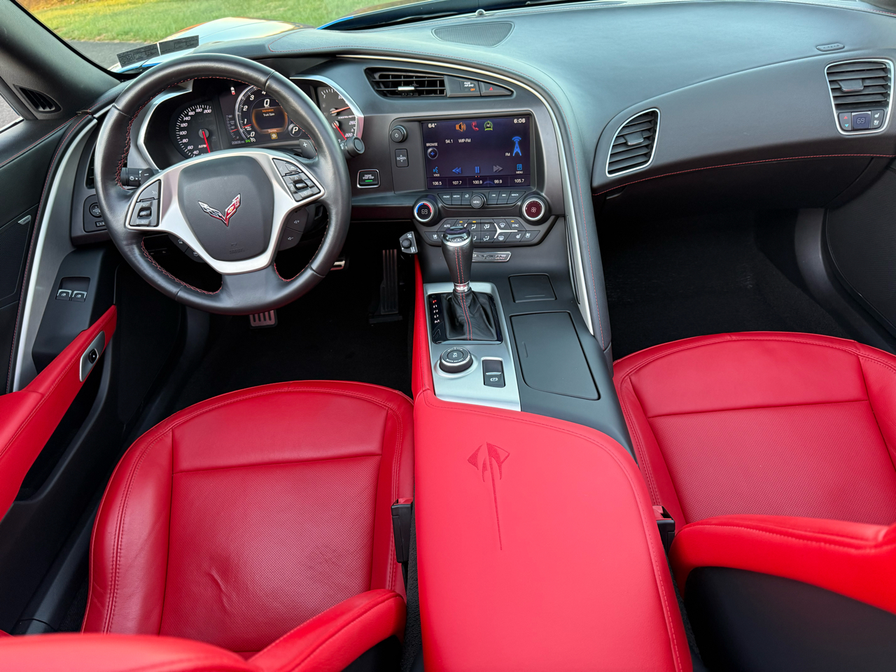 Chevrolet Corvette 2dr Stingray Z51 Cpe w/2LT 2015 Chevrolet Corvette 2dr Stingray Z51 Cpe w/2LT 2015