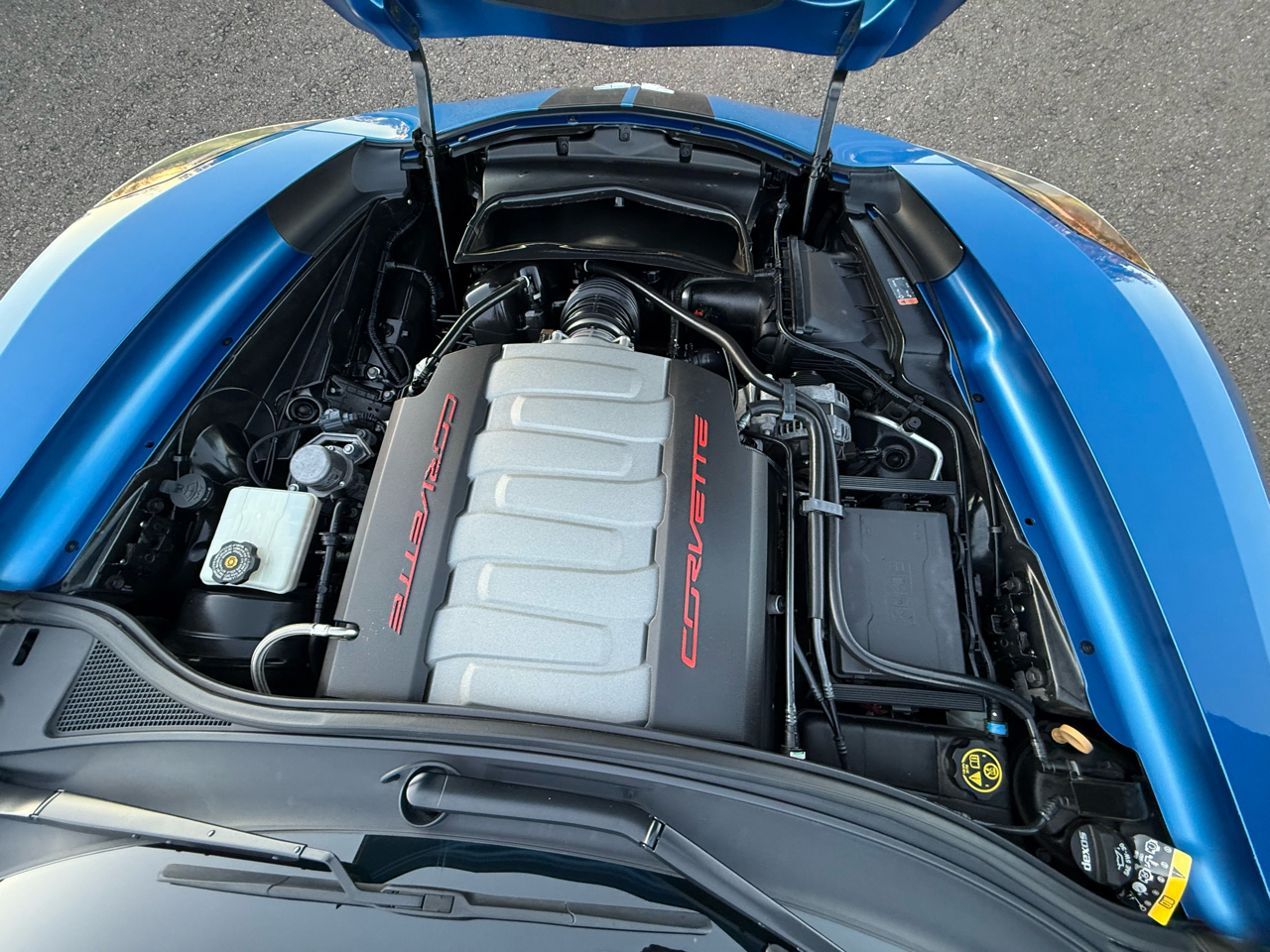 Chevrolet Corvette 2dr Stingray Z51 Cpe w/2LT 2015 Chevrolet Corvette 2dr Stingray Z51 Cpe w/2LT 2015