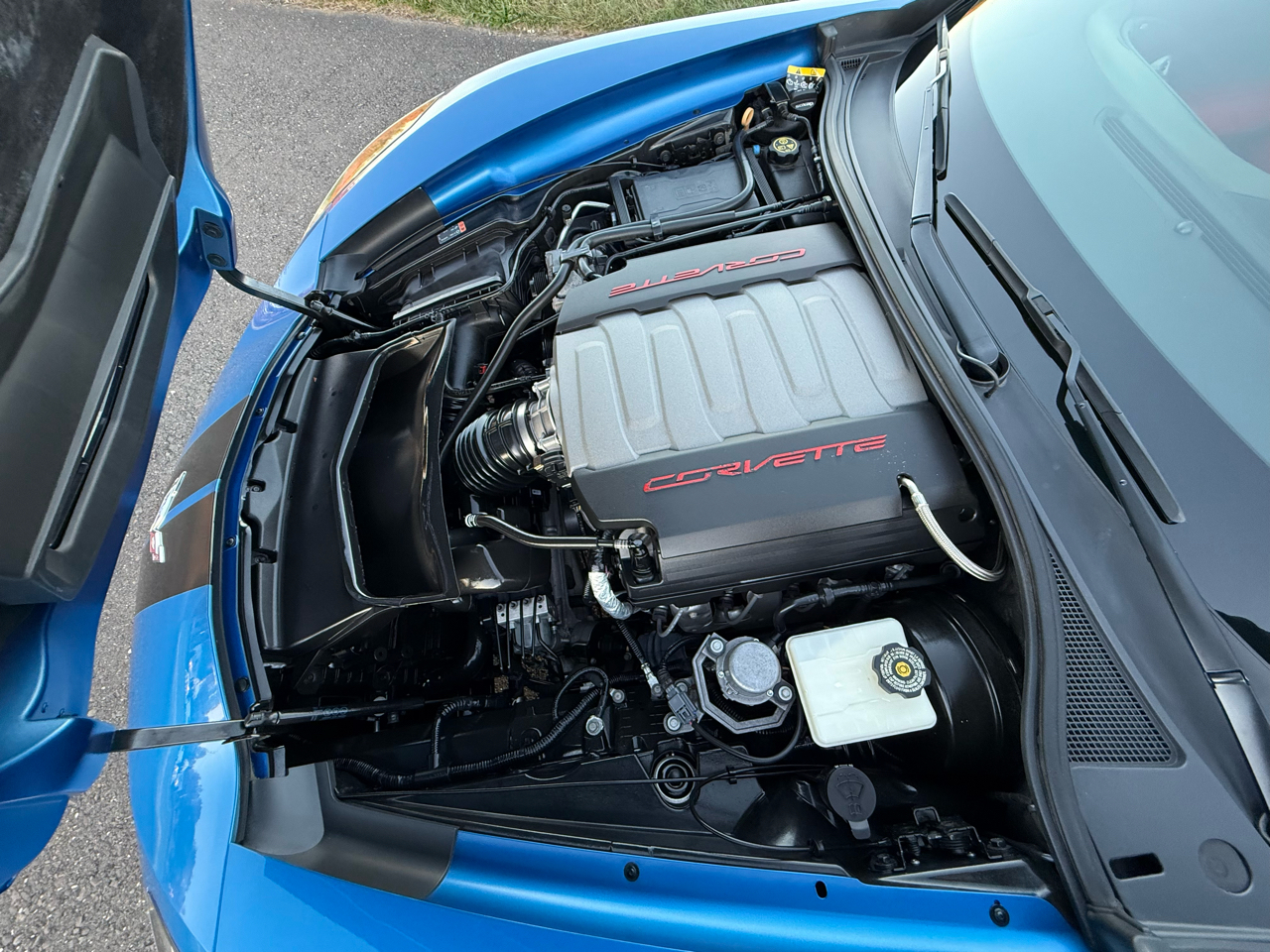 Chevrolet Corvette 2dr Stingray Z51 Cpe w/2LT 2015 Chevrolet Corvette 2dr Stingray Z51 Cpe w/2LT 2015