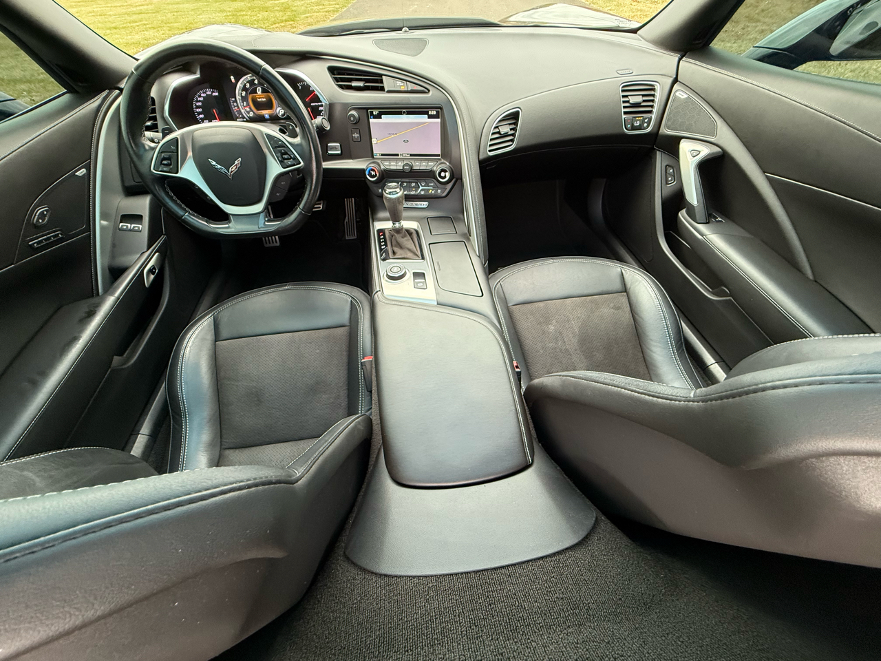 Chevrolet Corvette 2dr Stingray Cpe w/2LT 2016 Chevrolet Corvette 2dr Stingray Cpe w/2LT 2016