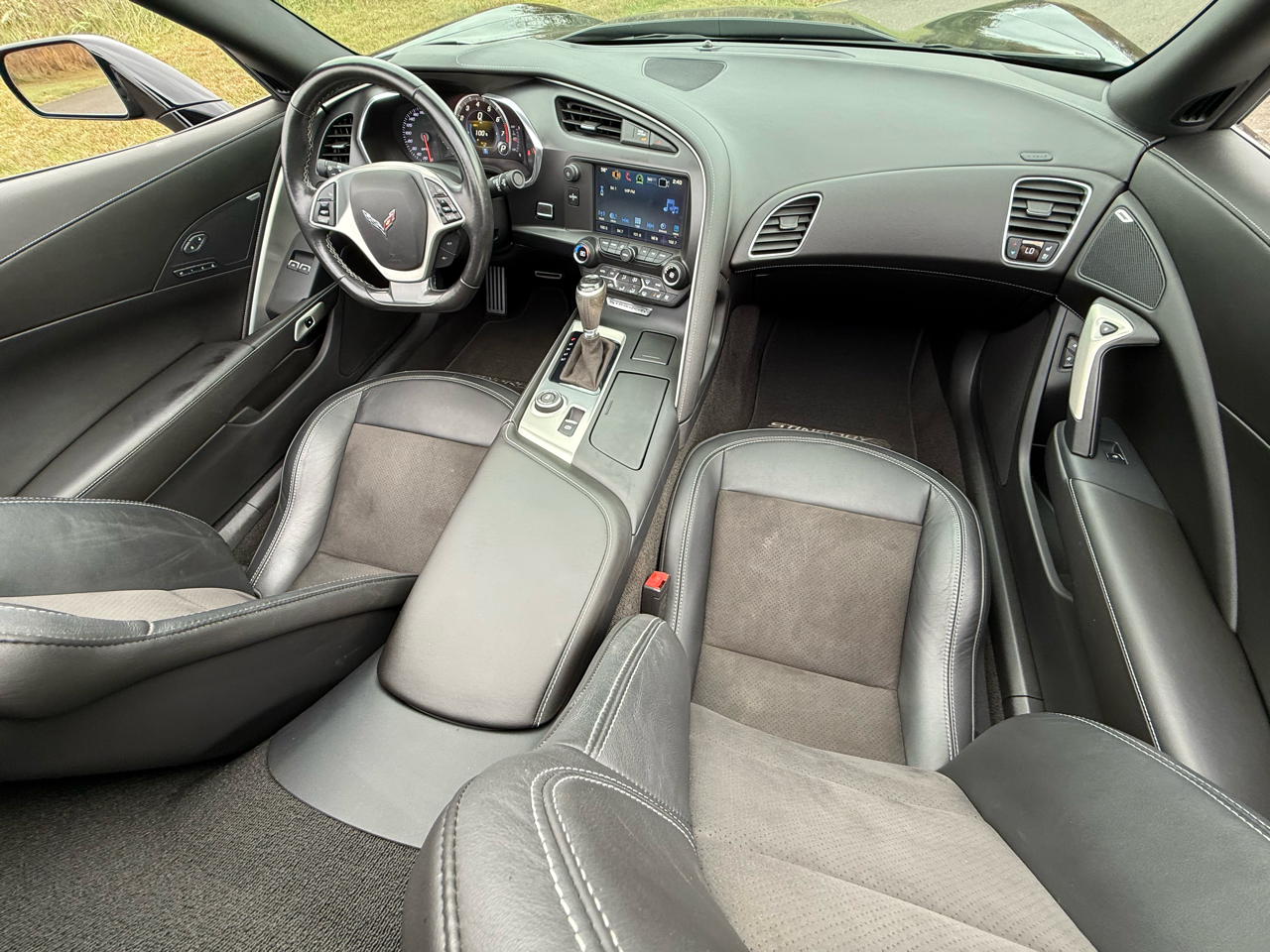 Chevrolet Corvette 2dr Stingray Cpe w/2LT 2016 Chevrolet Corvette 2dr Stingray Cpe w/2LT 2016