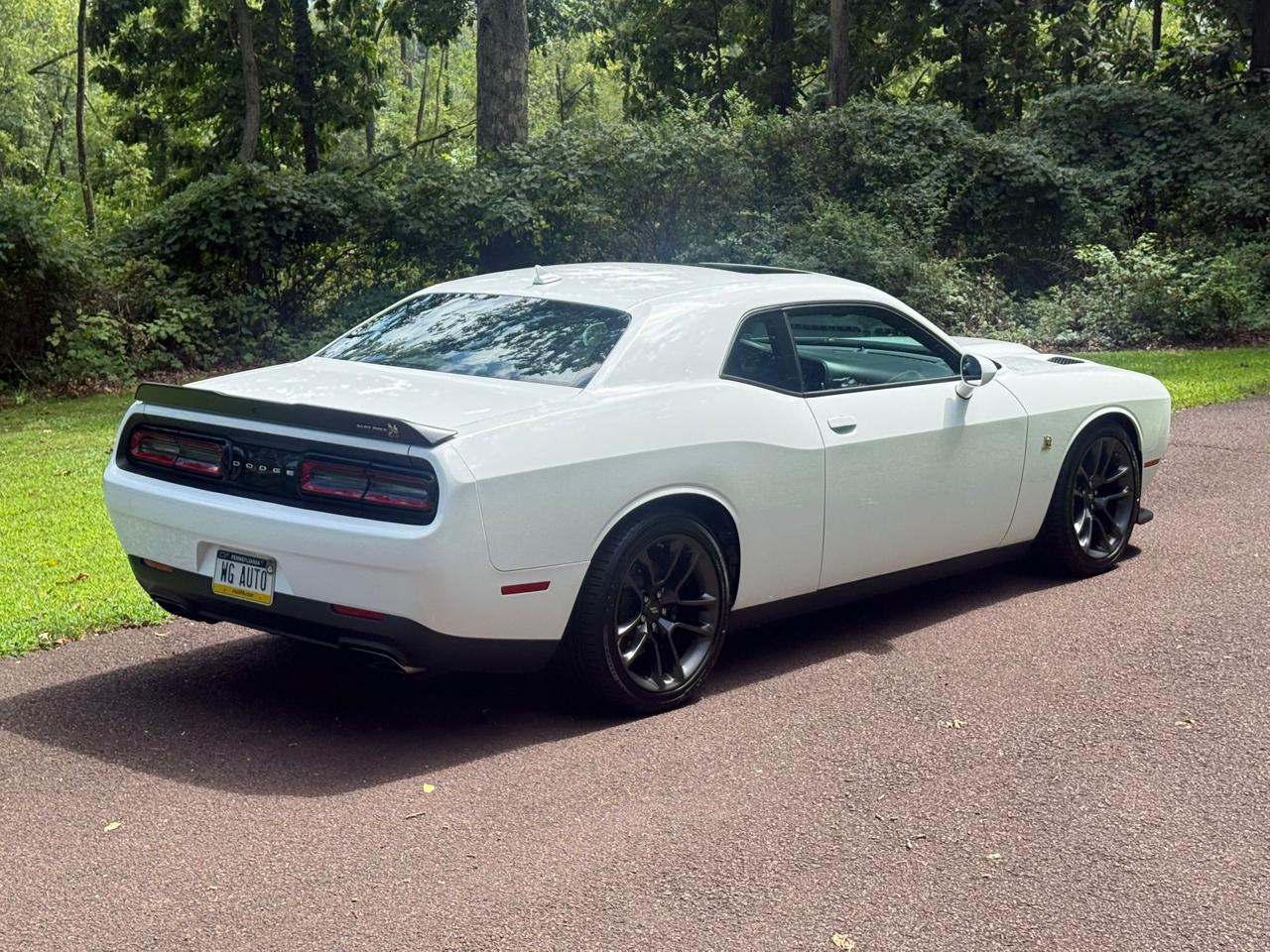 Dodge Challenger R/T Scat Pack RWD 2023