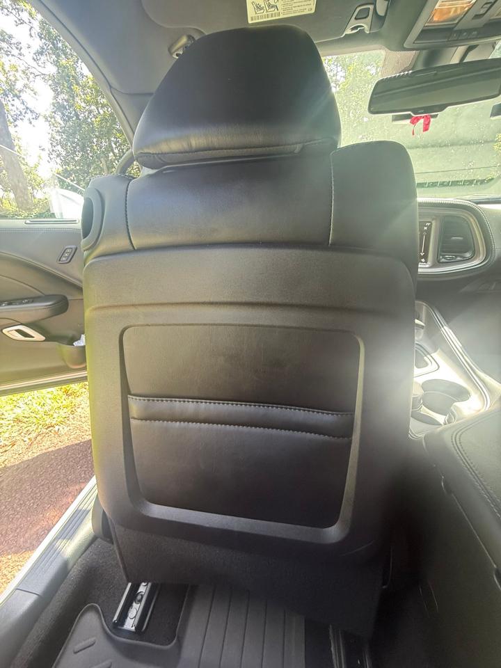 Dodge Challenger R/T Scat Pack RWD 2023