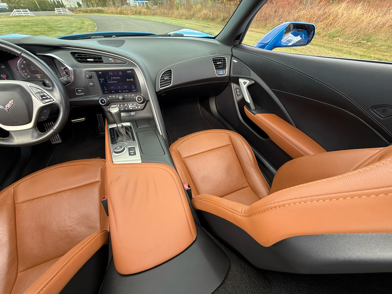 Chevrolet Corvette 2dr Stingray Z51 Cpe w/2LT 2016 Chevrolet Corvette 2dr Stingray Z51 Cpe w/2LT 2016