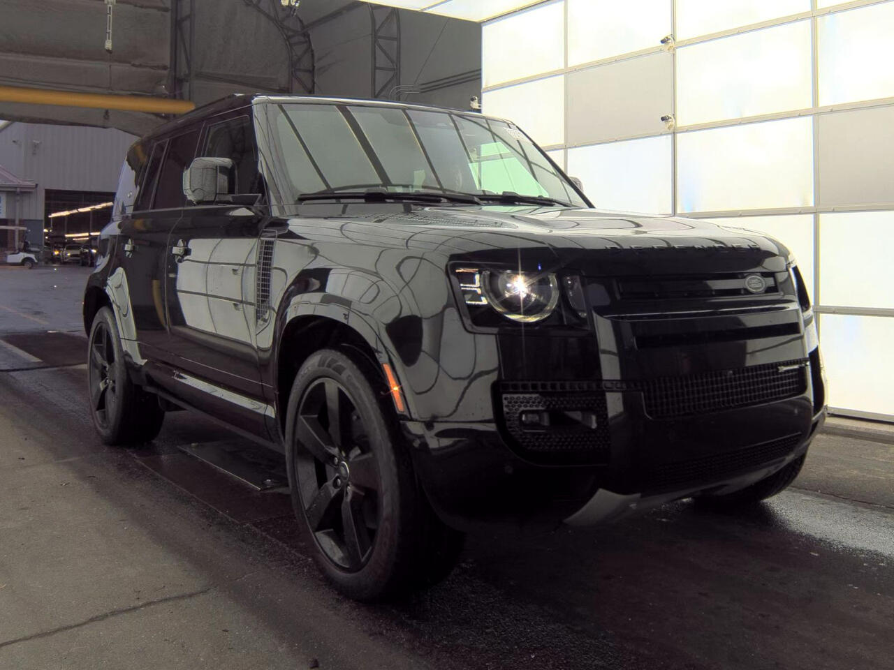 Land Rover Defender 110 X-Dynamic SE AWD 2023