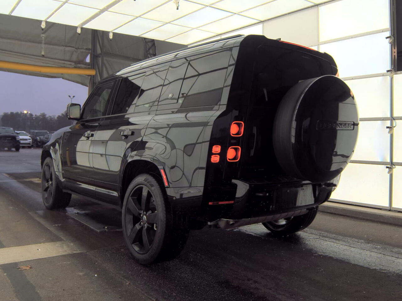 Land Rover Defender 110 X-Dynamic SE AWD 2023