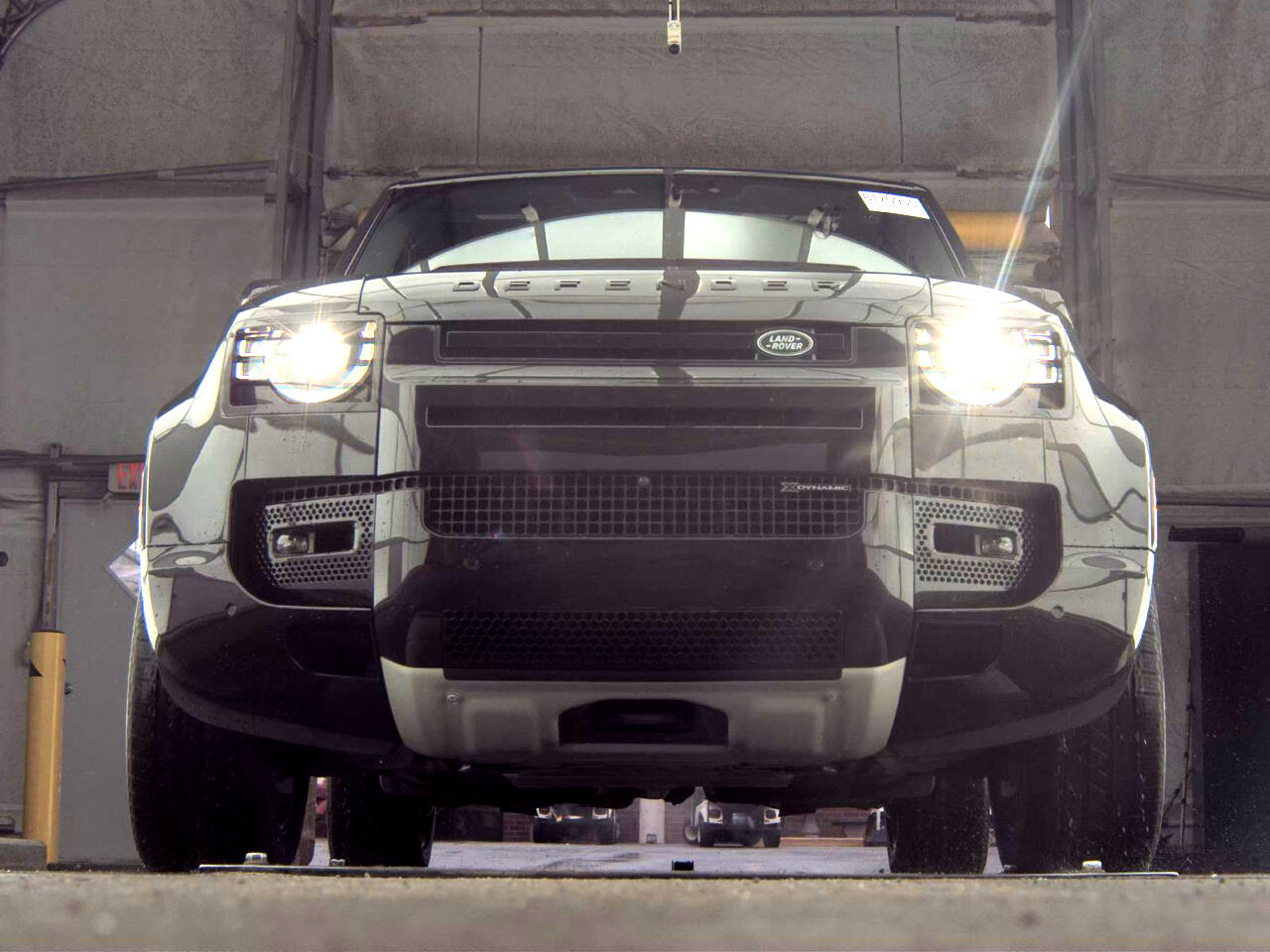 Land Rover Defender 110 X-Dynamic SE AWD 2023