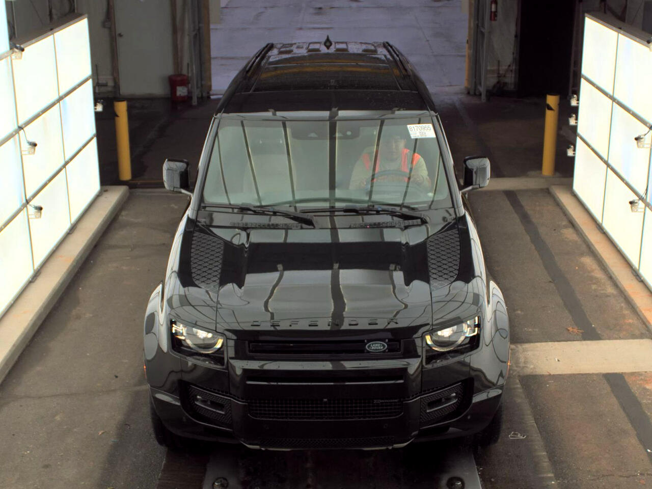 Land Rover Defender 110 X-Dynamic SE AWD 2023