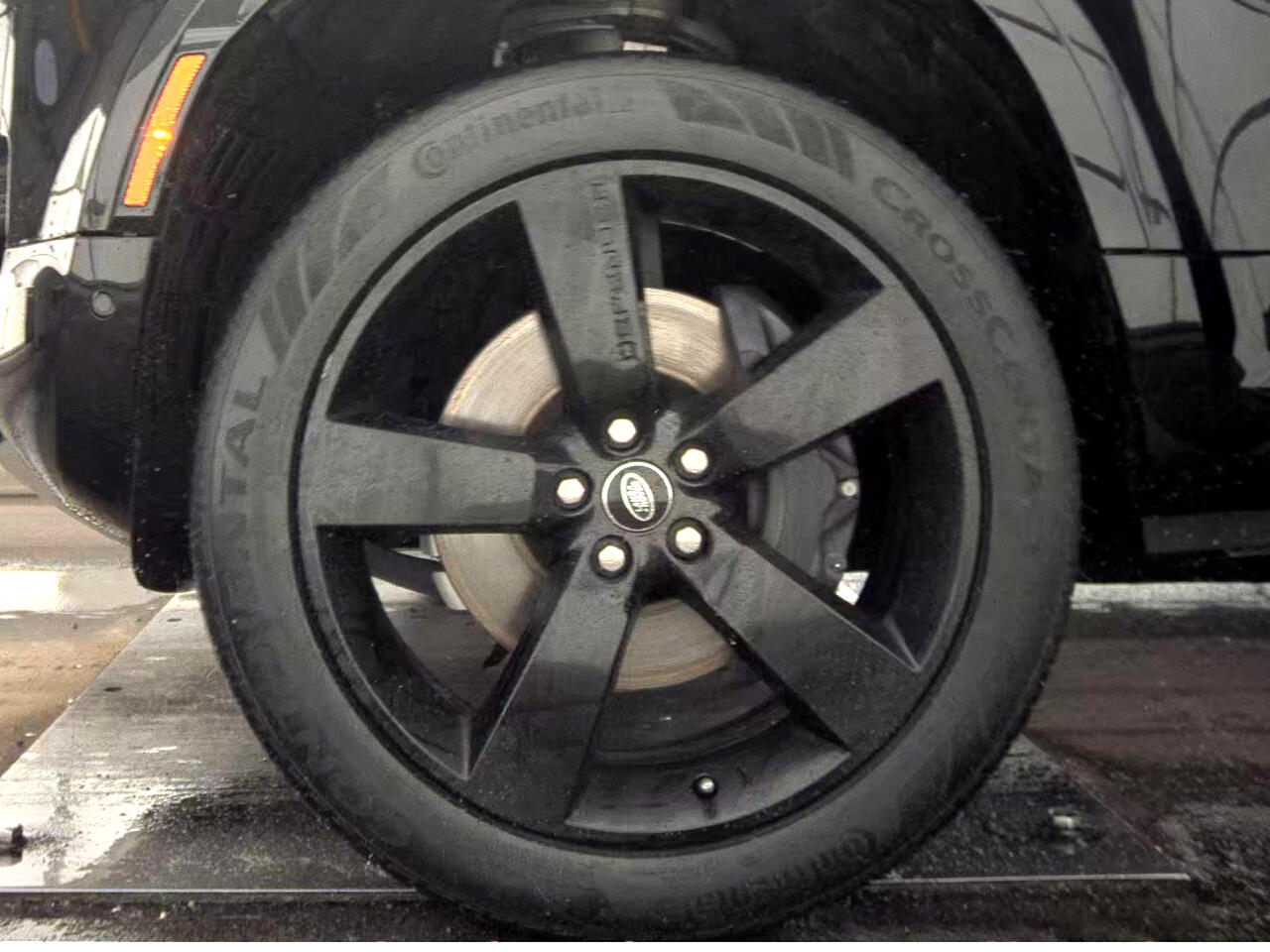 Land Rover Defender 110 X-Dynamic SE AWD 2023