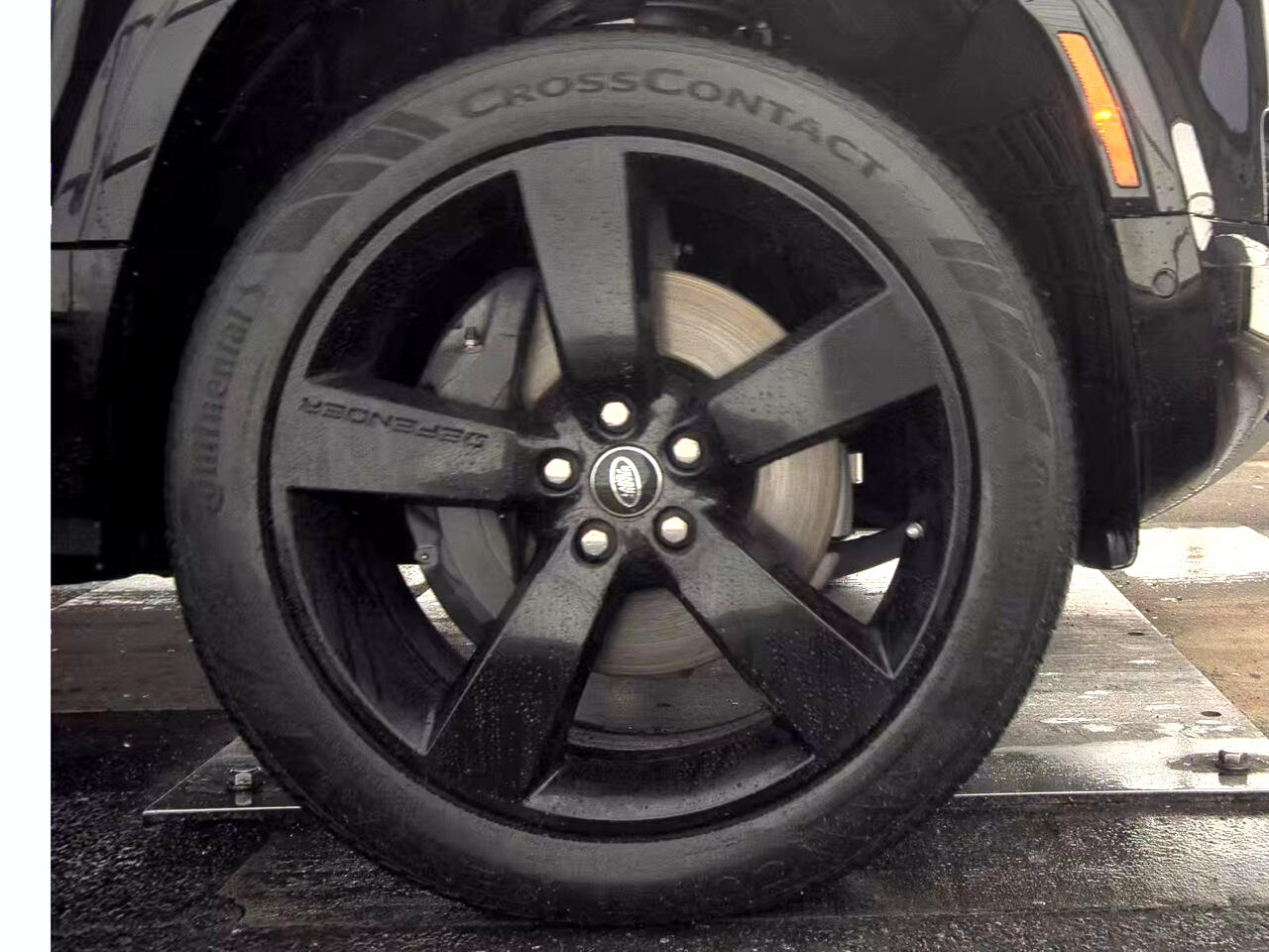 Land Rover Defender 110 X-Dynamic SE AWD 2023