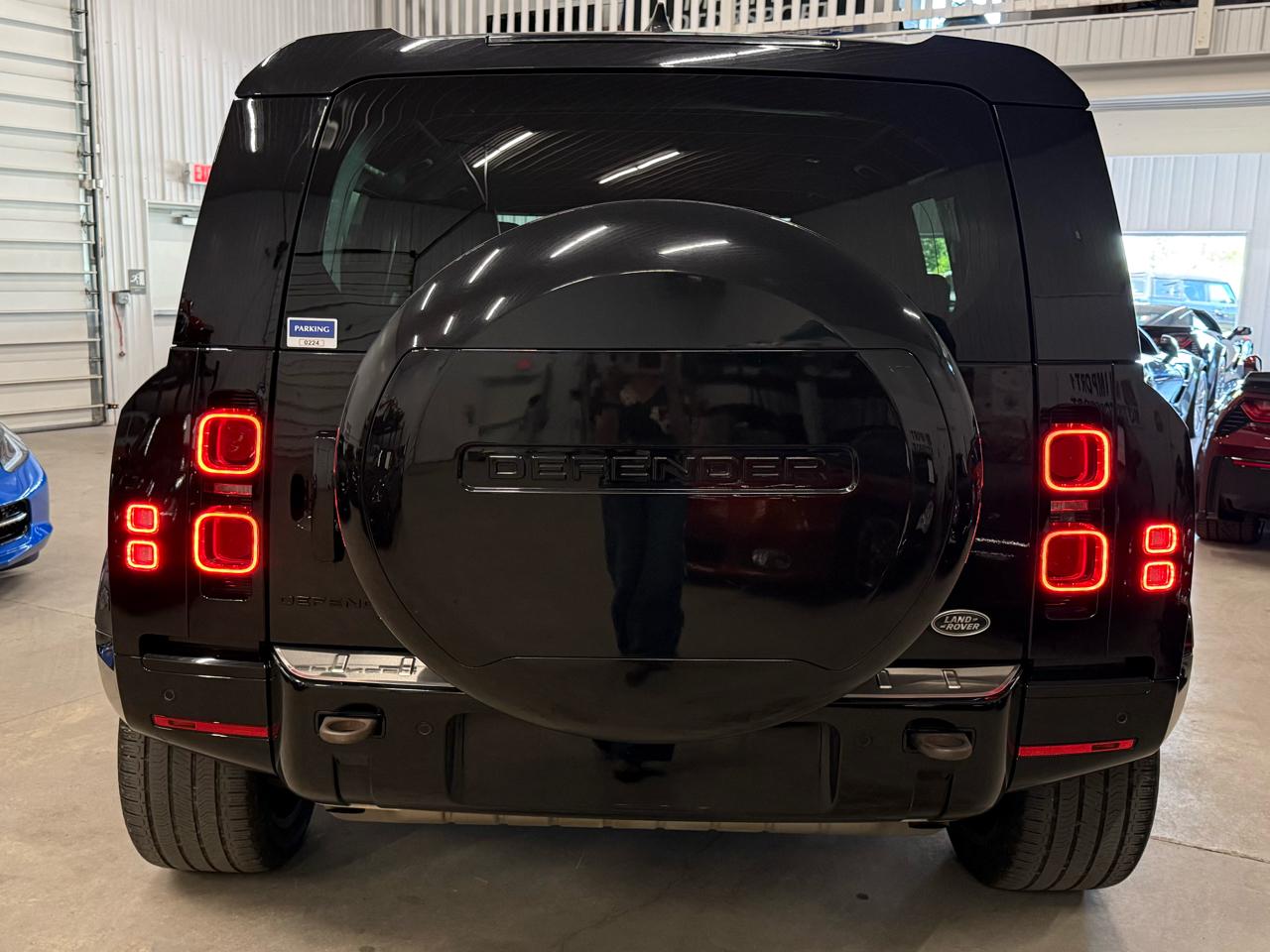 Land Rover Defender 110 X-Dynamic SE AWD 2023