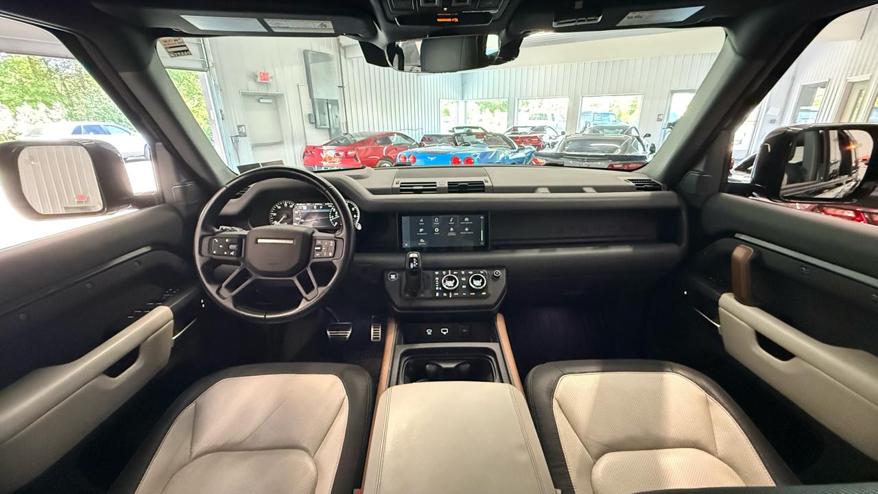 Land Rover Defender 110 X-Dynamic SE AWD 2023
