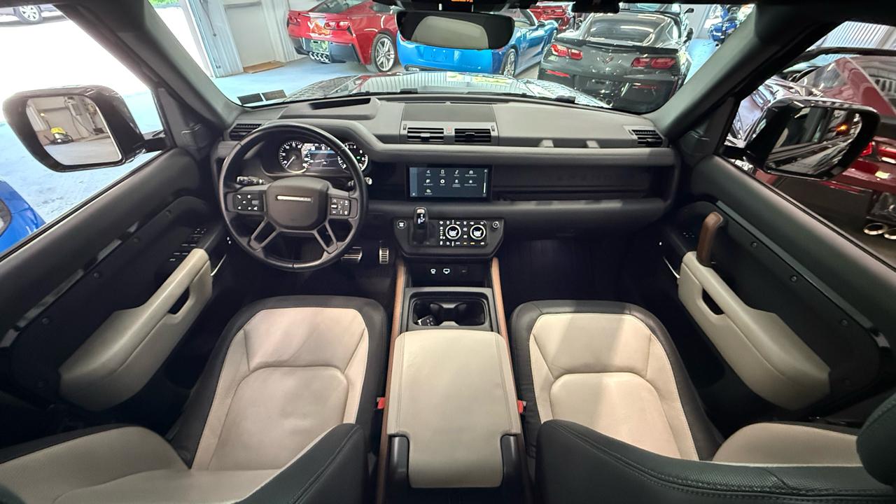 Land Rover Defender 110 X-Dynamic SE AWD 2023