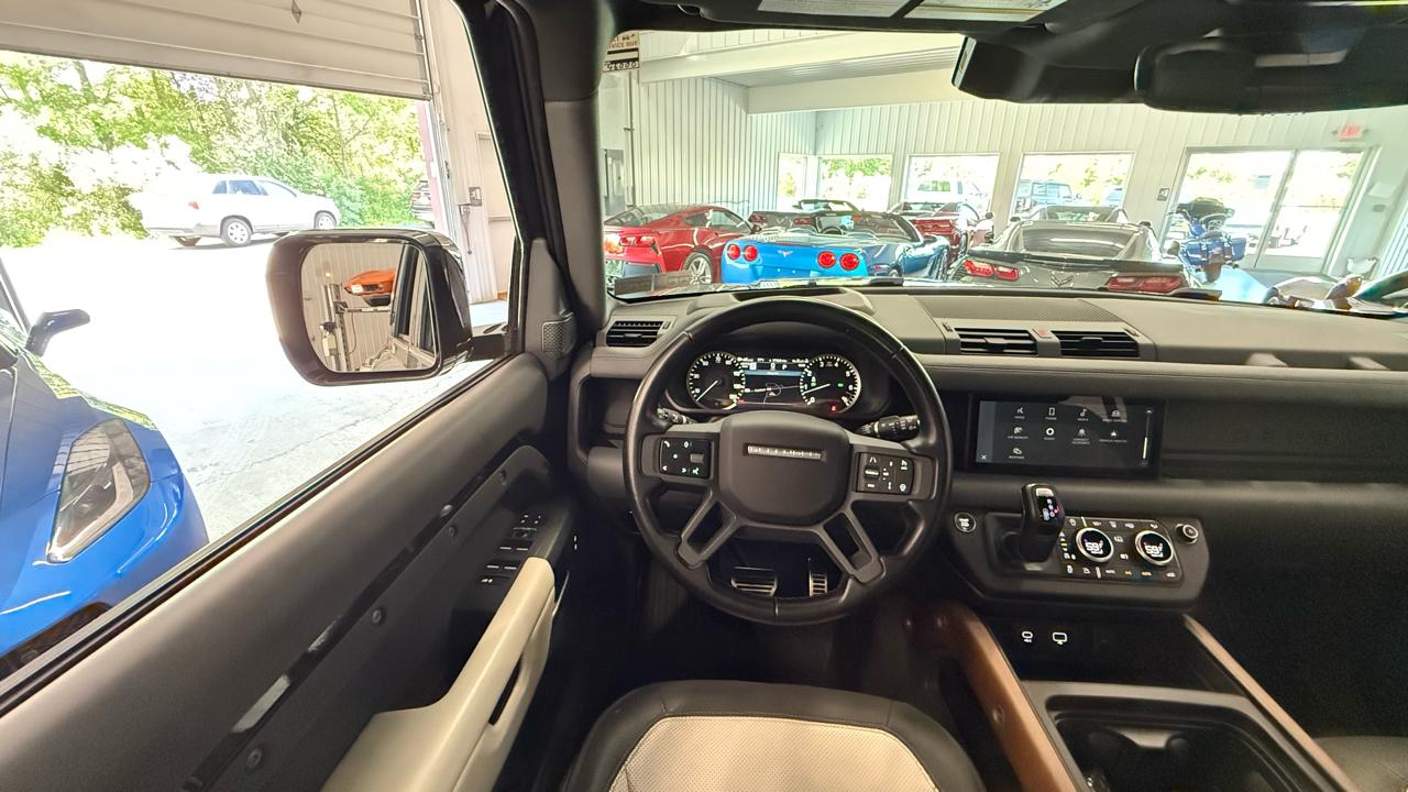 Land Rover Defender 110 X-Dynamic SE AWD 2023