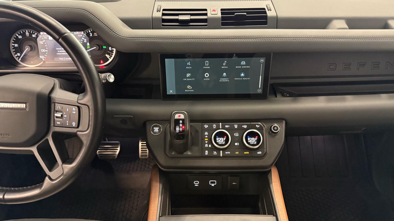 Land Rover Defender 110 X-Dynamic SE AWD 2023