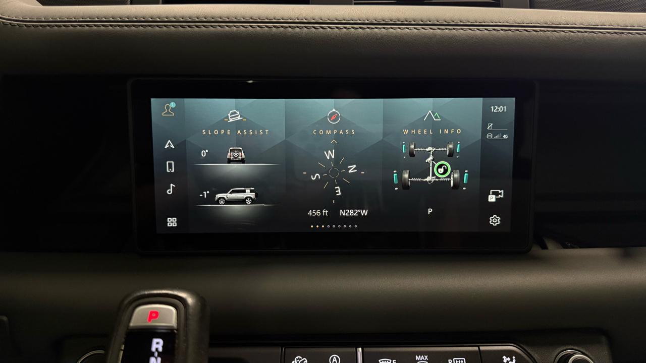 Land Rover Defender 110 X-Dynamic SE AWD 2023