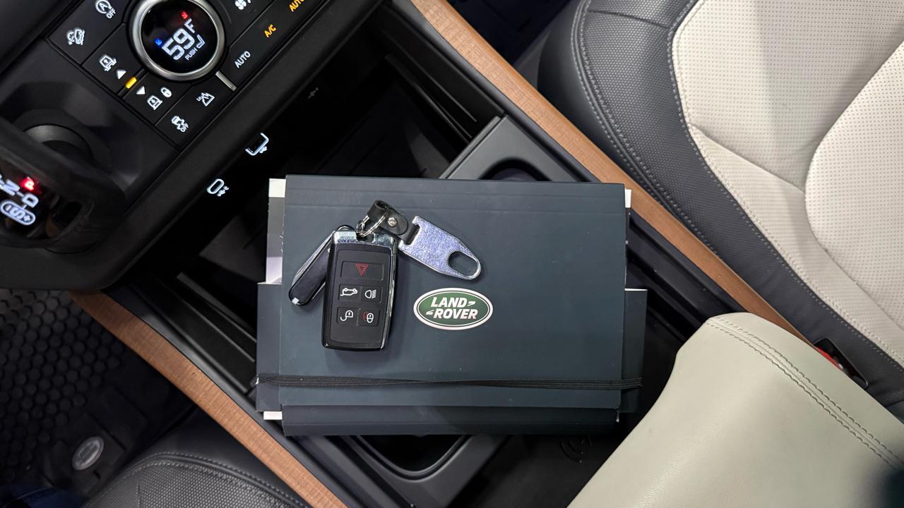Land Rover Defender 110 X-Dynamic SE AWD 2023