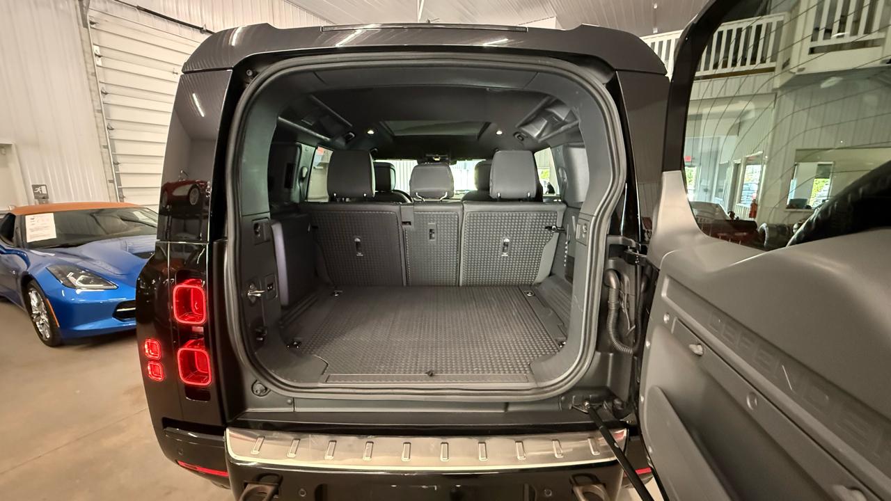 Land Rover Defender 110 X-Dynamic SE AWD 2023