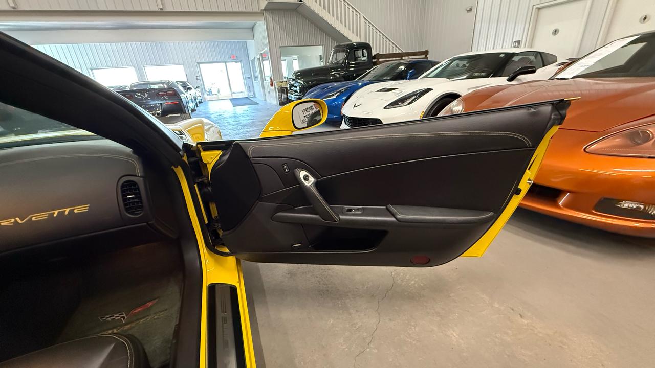 Chevrolet Corvette 2dr Conv w/4LT 2010