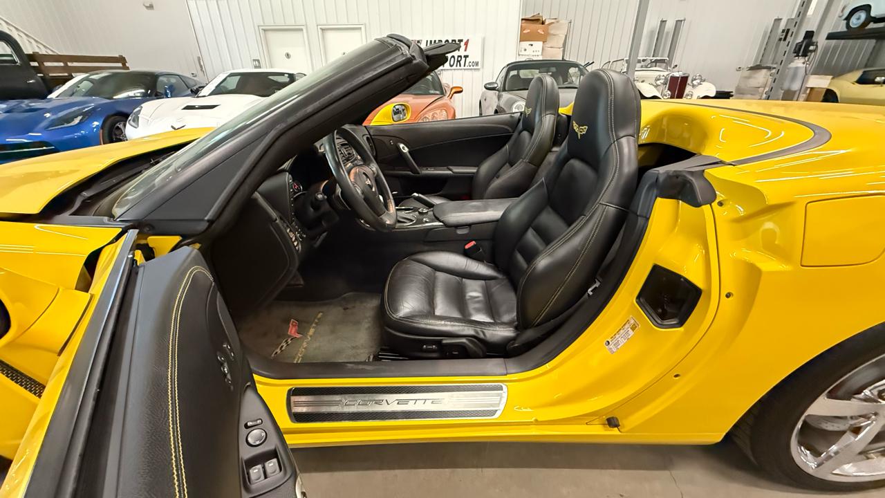 Chevrolet Corvette 2dr Conv w/4LT 2010