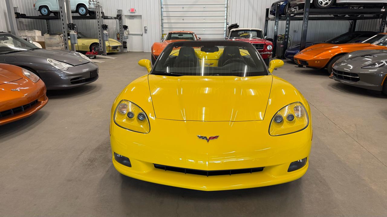 Chevrolet Corvette 2dr Conv w/4LT 2010