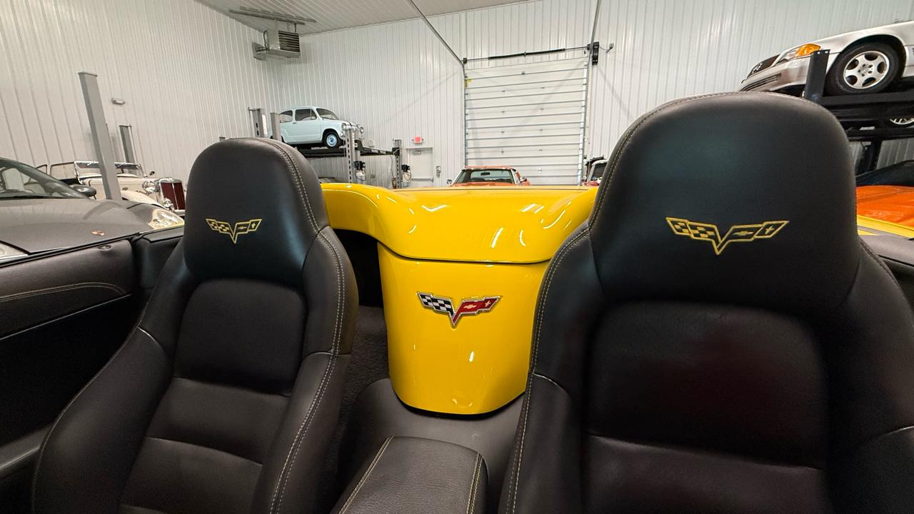 Chevrolet Corvette 2dr Conv w/4LT 2010