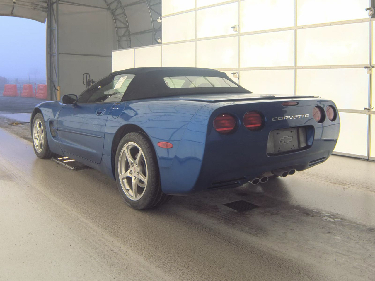 Chevrolet Corvette 2dr Convertible 2002