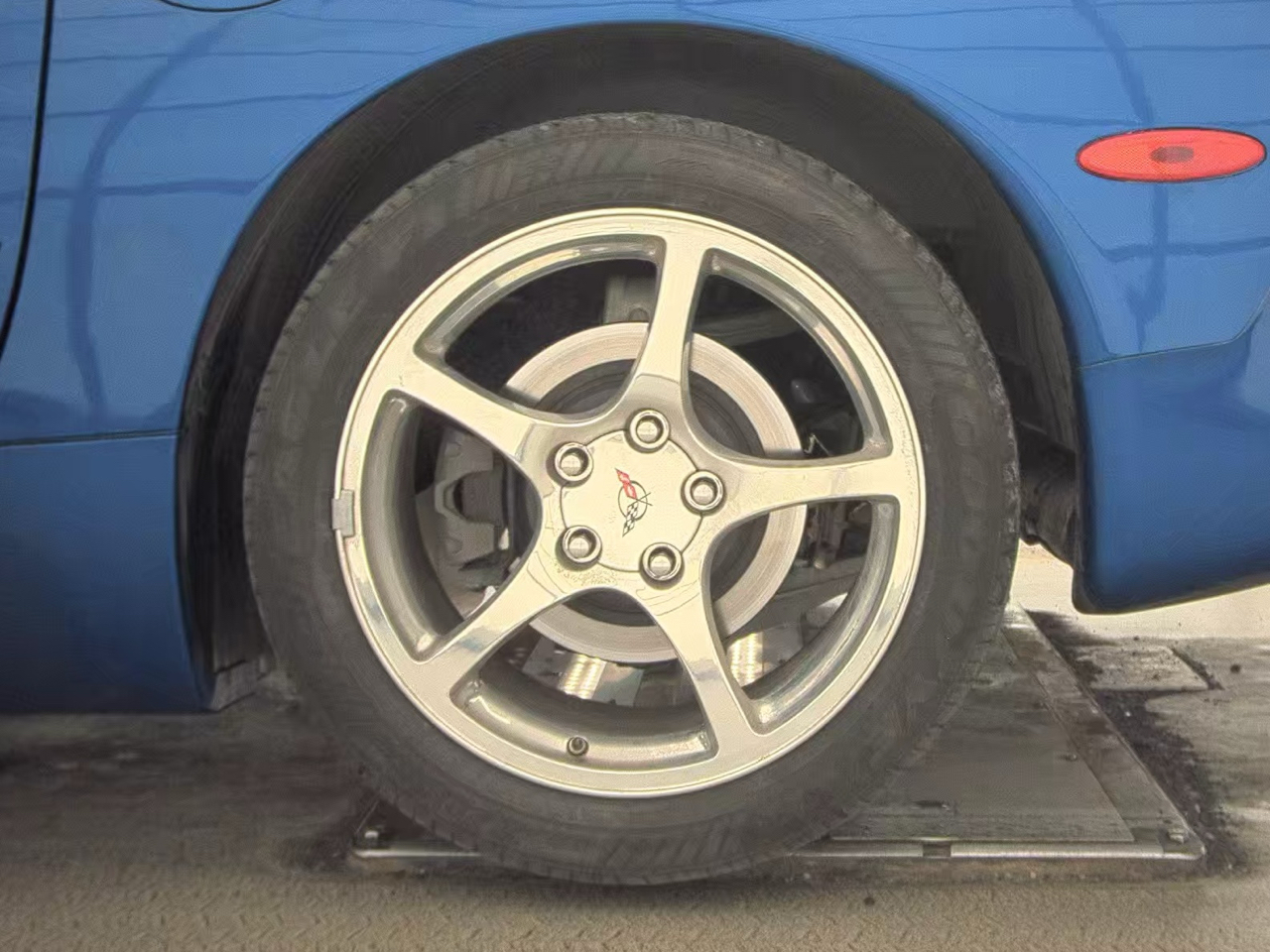 Chevrolet Corvette 2dr Convertible 2002