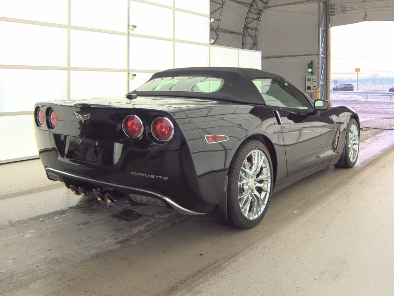 Chevrolet Corvette 2dr Convertible 2005