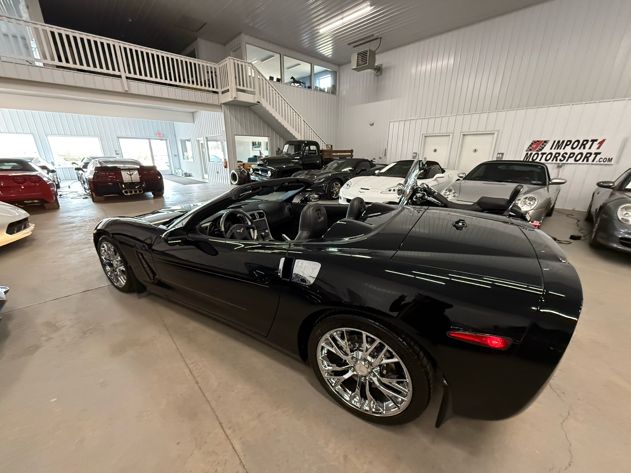 Chevrolet Corvette 2dr Convertible 2005