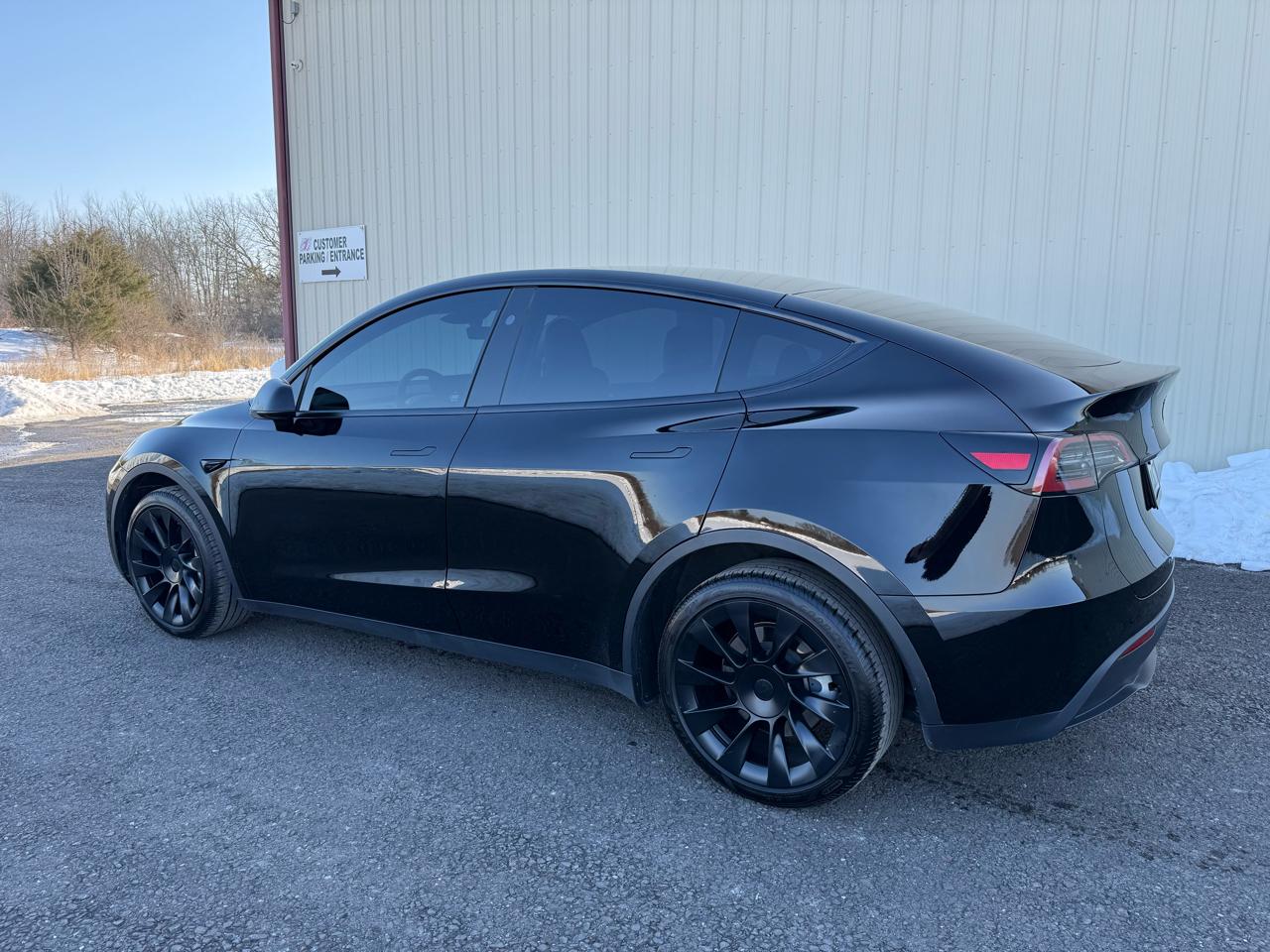 Tesla Model Y Long Range AWD 2023