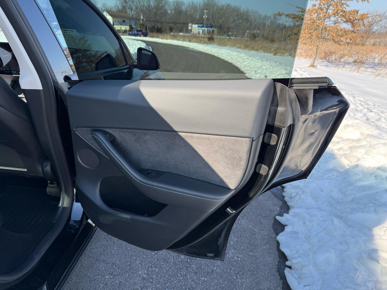 Tesla Model Y Long Range AWD 2023