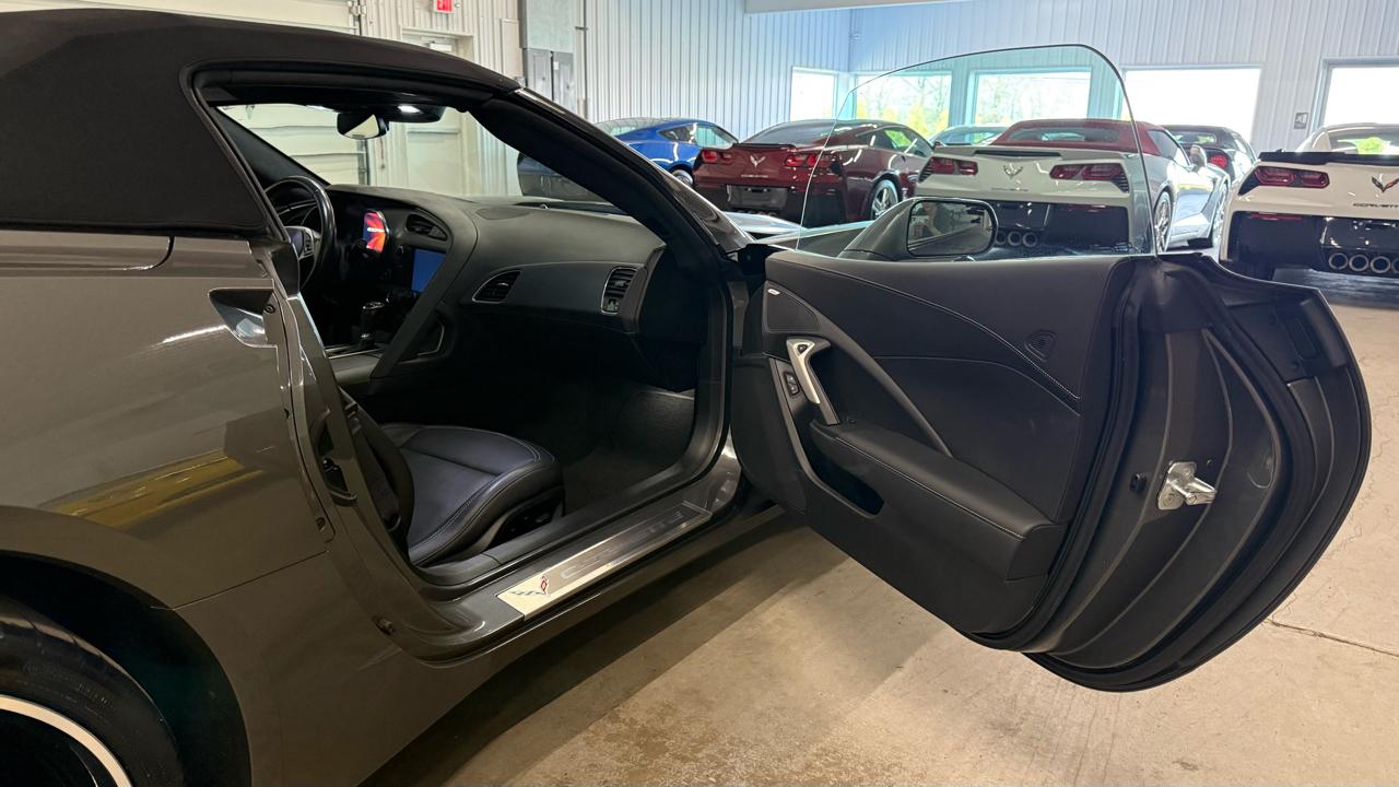 Chevrolet Corvette 2dr Stingray Z51 Conv w/3LT 2015