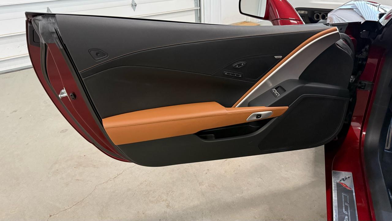 Chevrolet Corvette 2dr Stingray Cpe w/2LT 2019