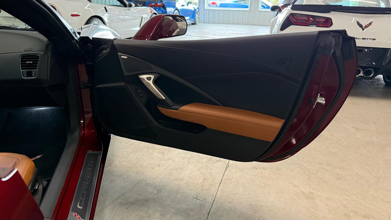 Chevrolet Corvette 2dr Stingray Cpe w/2LT 2019
