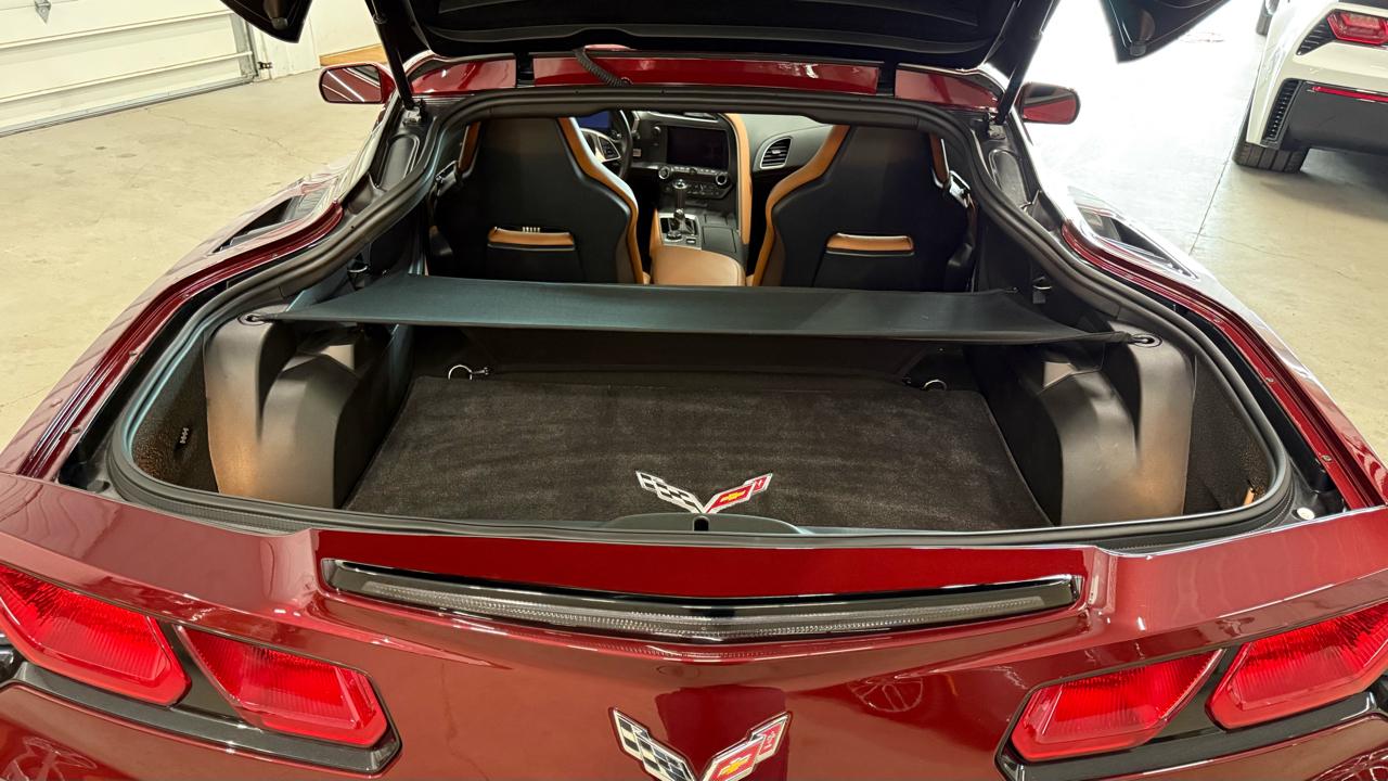 Chevrolet Corvette 2dr Stingray Cpe w/2LT 2019