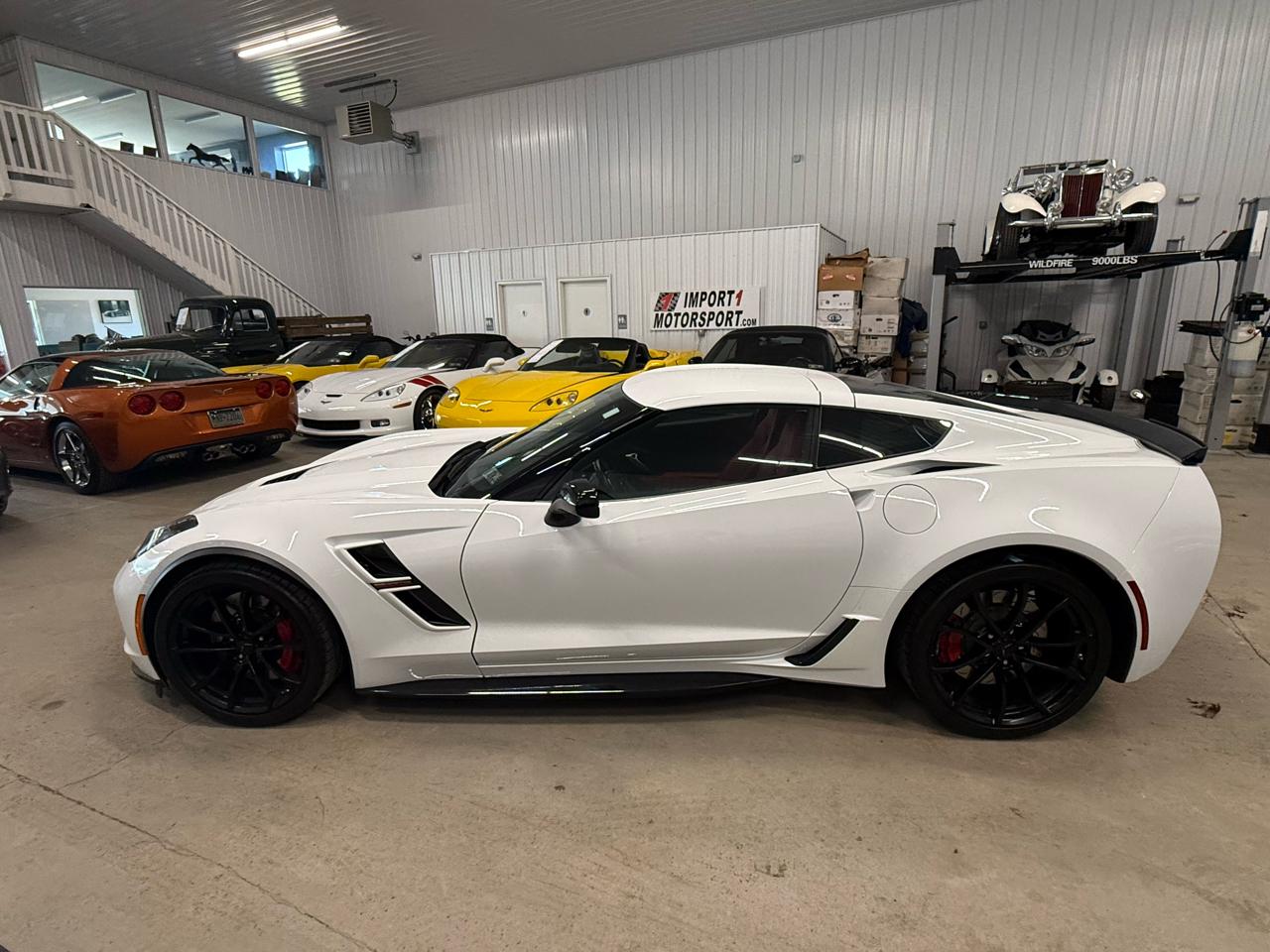 Chevrolet Corvette 2dr Grand Sport Cpe w/2LT 2017