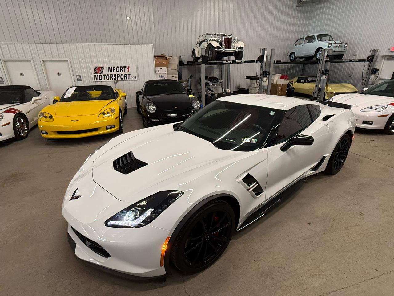 Chevrolet Corvette 2dr Grand Sport Cpe w/2LT 2017