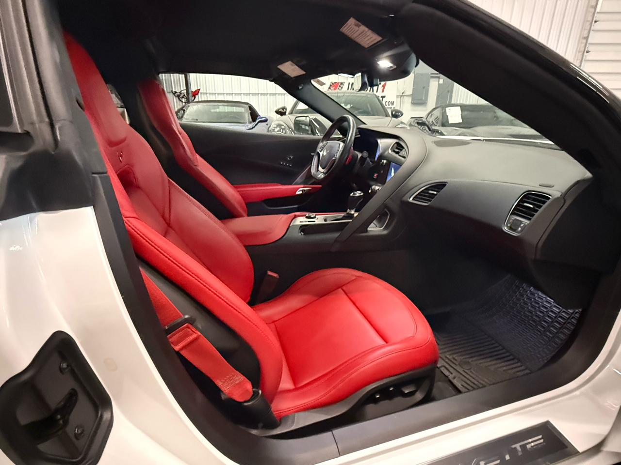 Chevrolet Corvette 2dr Grand Sport Cpe w/2LT 2017