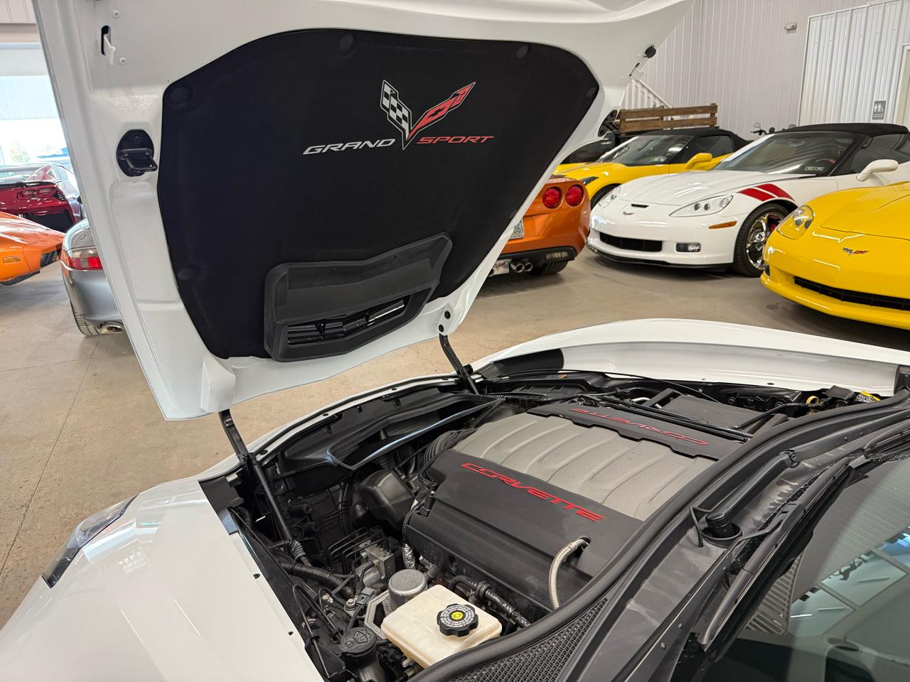 Chevrolet Corvette 2dr Grand Sport Cpe w/2LT 2017