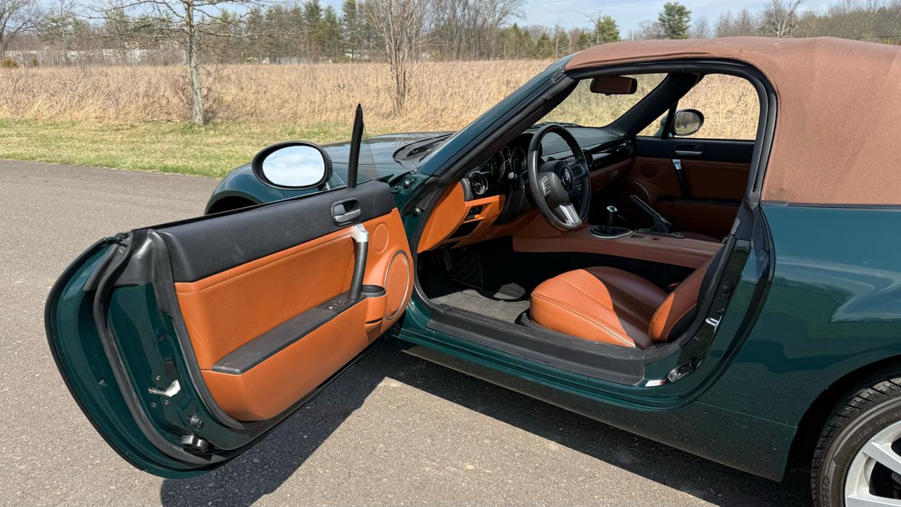 Mazda MX-5 Miata 2dr Conv Manual Grand Touring 2007